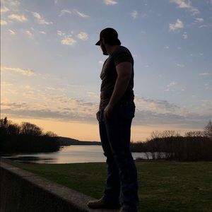 Meet your Posher, Colin